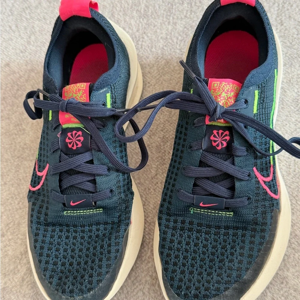 Nike Interact Run Women's Road Running Shoes